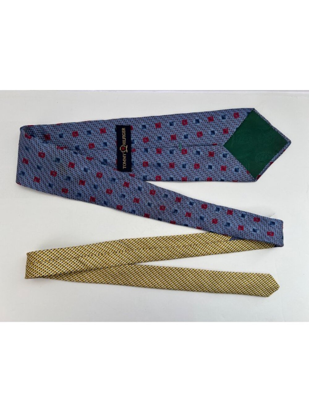 2 VTG Tommy Hilfiger Men's Silk Ties Two-Tone Geometric Blue Red Golden-Yellow - Picture 6 of 8